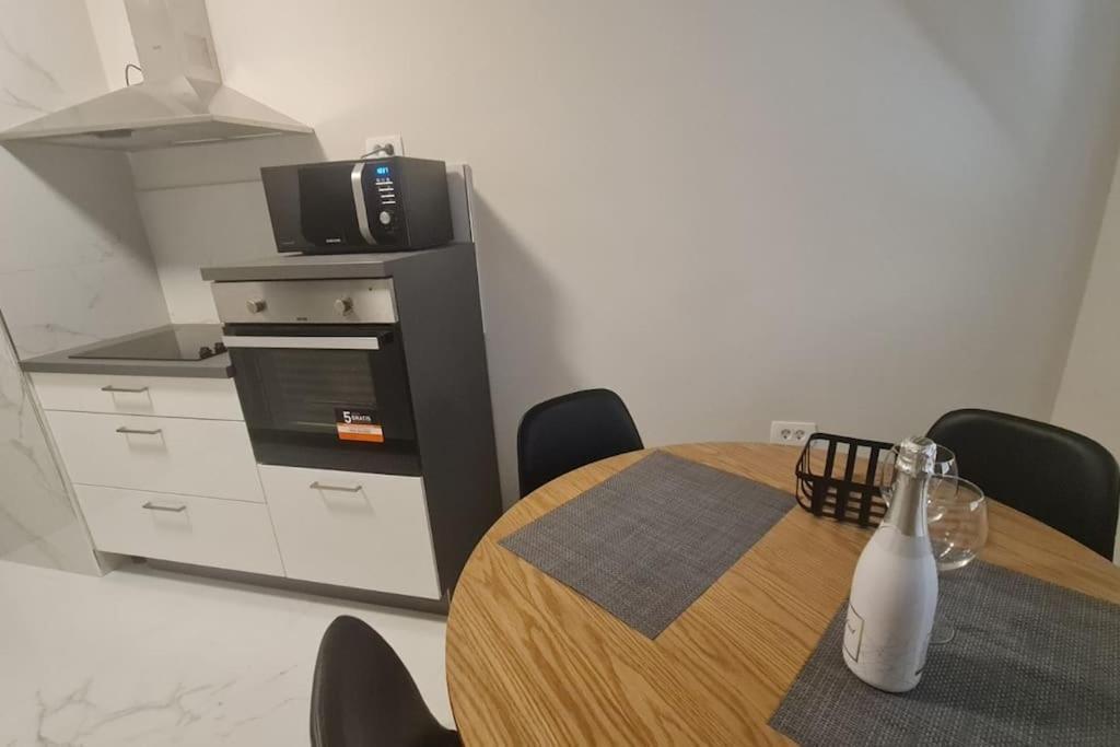 רייקה Mias Luxury Apartment מראה חיצוני תמונה