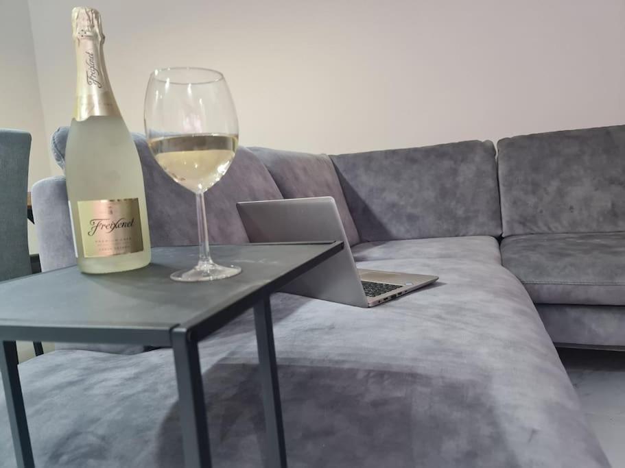 רייקה Mias Luxury Apartment מראה חיצוני תמונה
