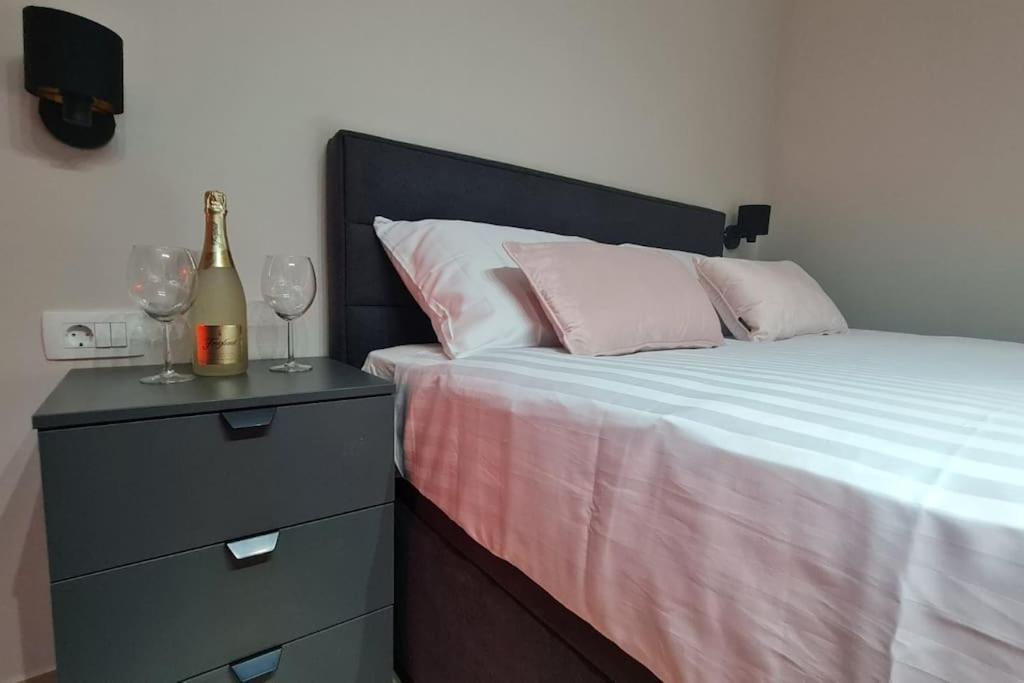 רייקה Mias Luxury Apartment מראה חיצוני תמונה