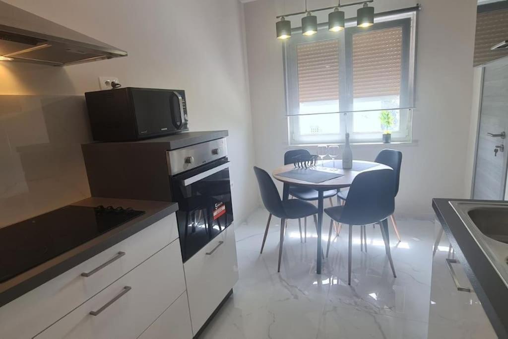 רייקה Mias Luxury Apartment מראה חיצוני תמונה