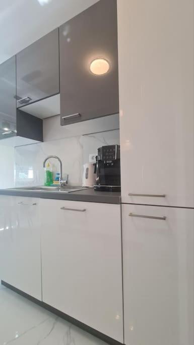 רייקה Mias Luxury Apartment מראה חיצוני תמונה