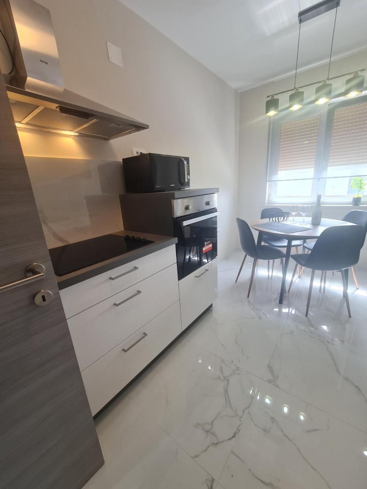 רייקה Mias Luxury Apartment מראה חיצוני תמונה